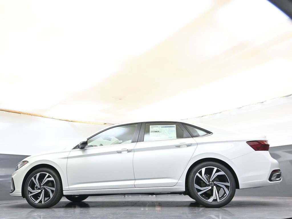 New 2026 Volkswagen Jetta SEL image 42