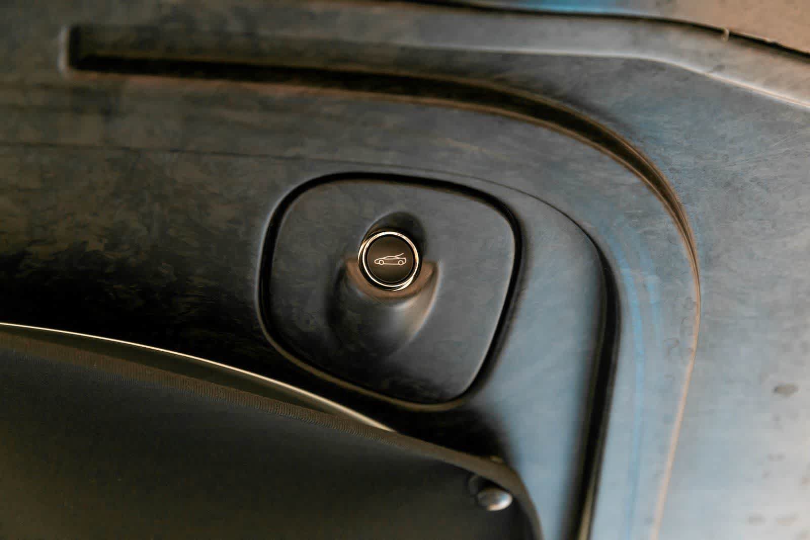 Used 2020 McLaren GT RWD image 30