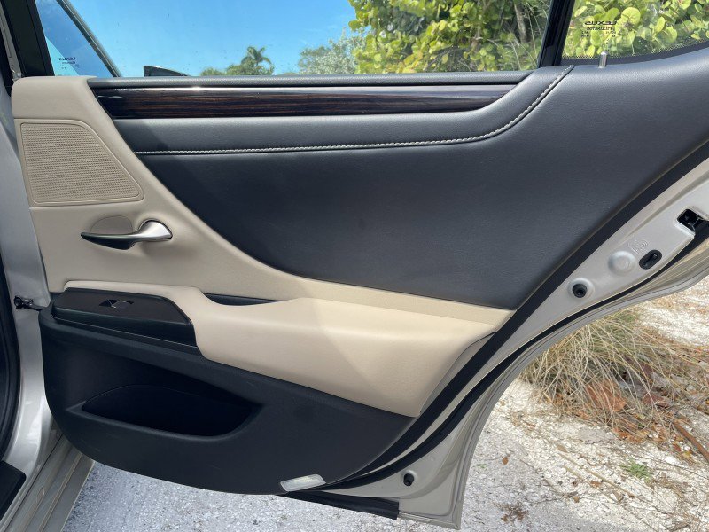 Used 2021 Lexus ES 350 w/ Premium Package image 26