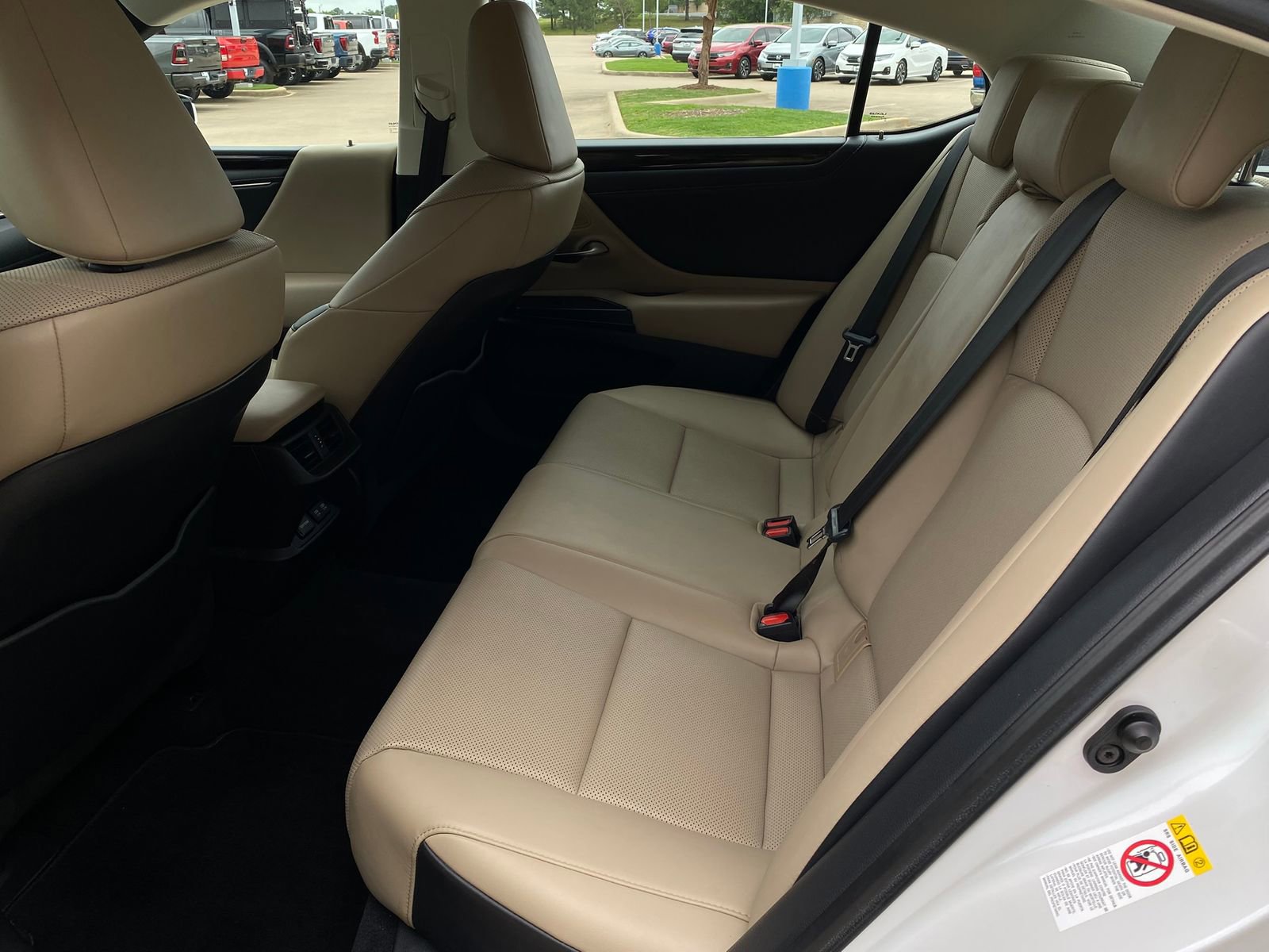 Used 2019 Lexus ES 350 w/ Premium Package FWD image 27