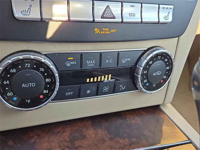 Used 2014 Mercedes-Benz C 300 4MATIC Sedan image 14