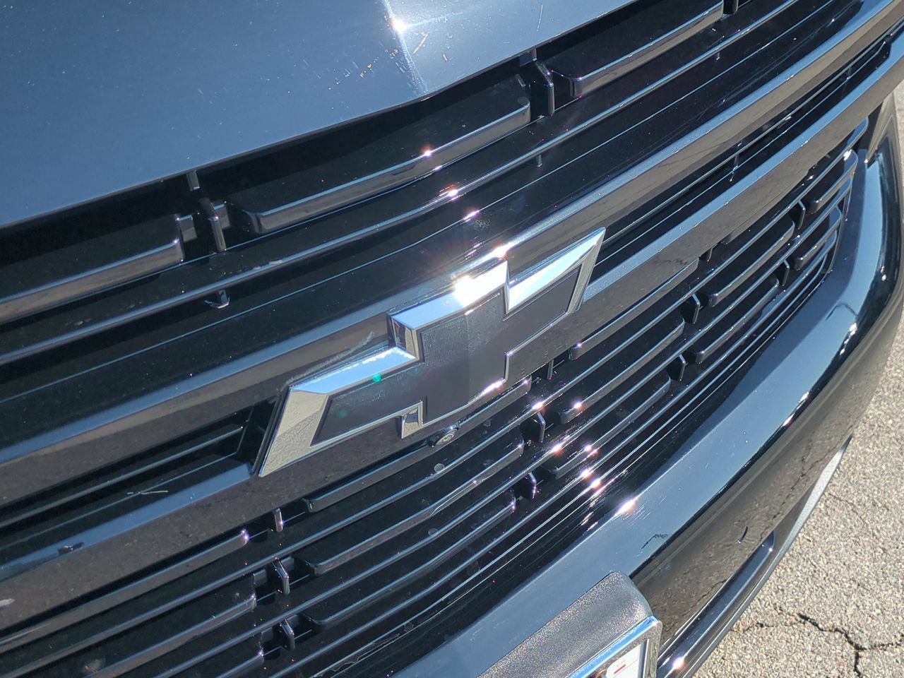 Used 2024 Chevrolet Suburban RST w/ Luxury Package AWD/4WD image 32