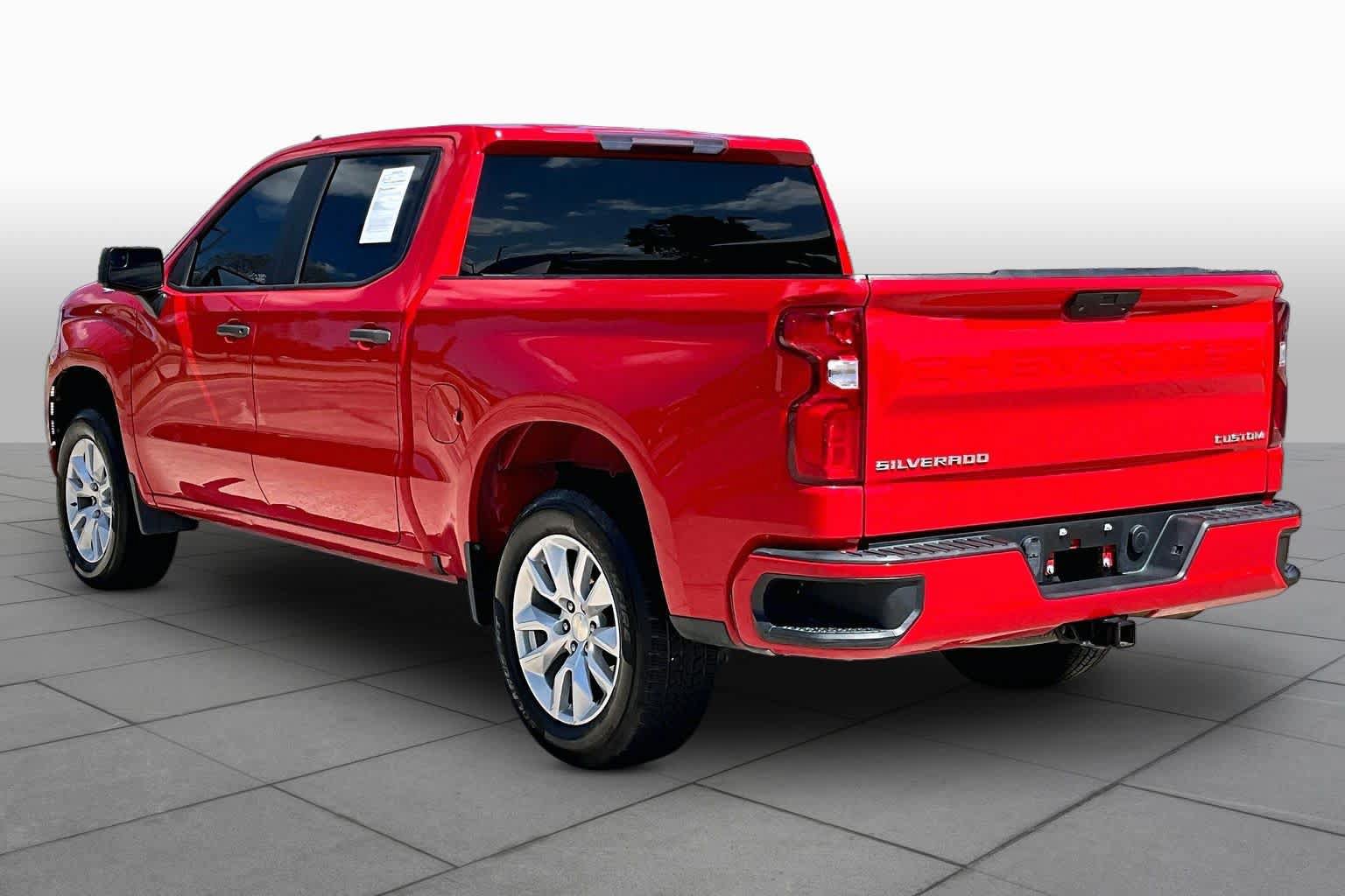 Used 2020 Chevrolet Silverado 1500 Custom w/ Custom Value Package RWD image 12