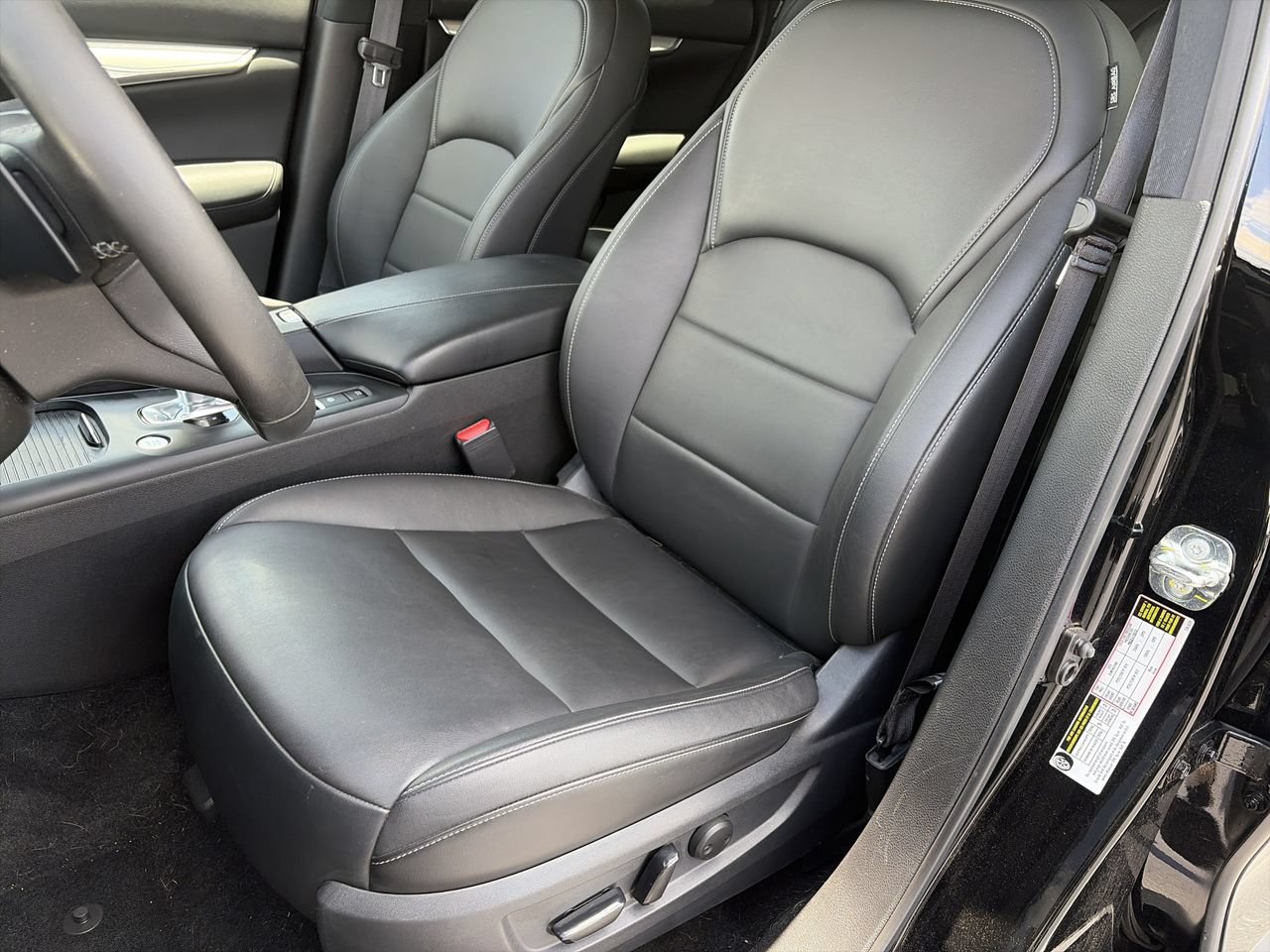 Used 2021 INFINITI QX50 Luxe FWD image 18