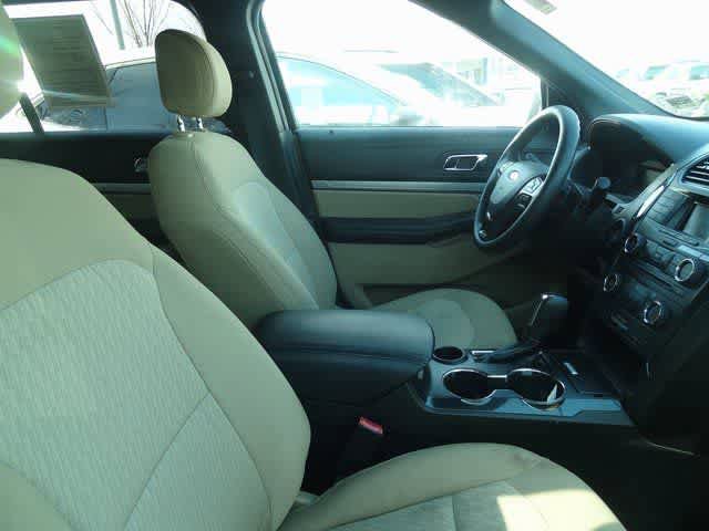 Used 2017 Ford Explorer FWD image 10