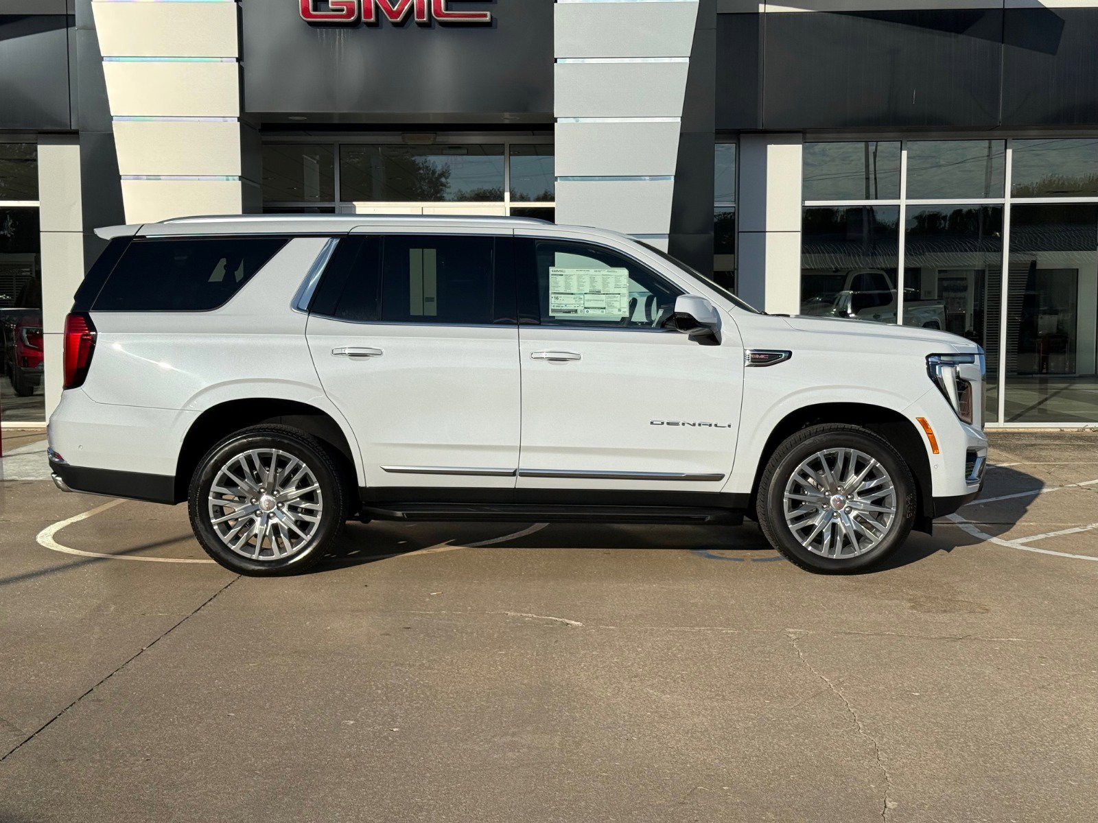 New 2026 GMC Yukon Denali w/ Advanced Technology Package image 3