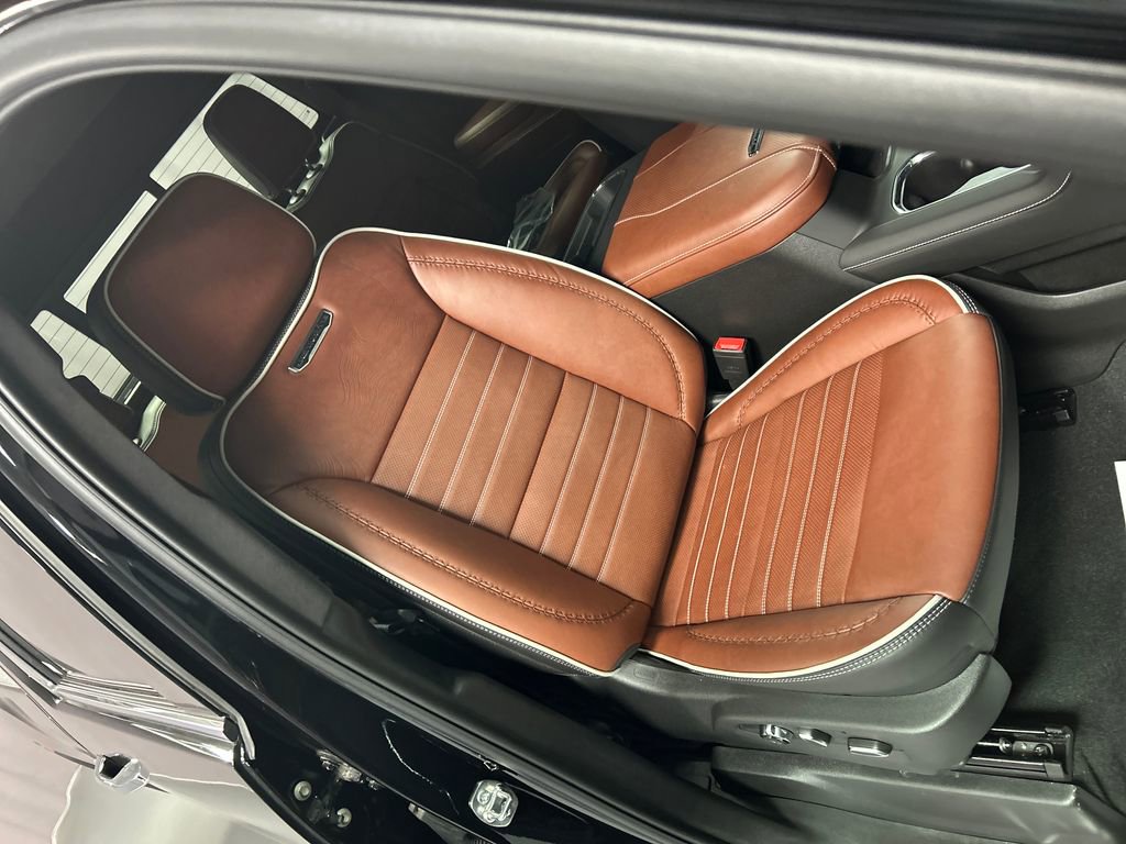 Used 2025 GMC Sierra 2500 Denali Ultimate image 25