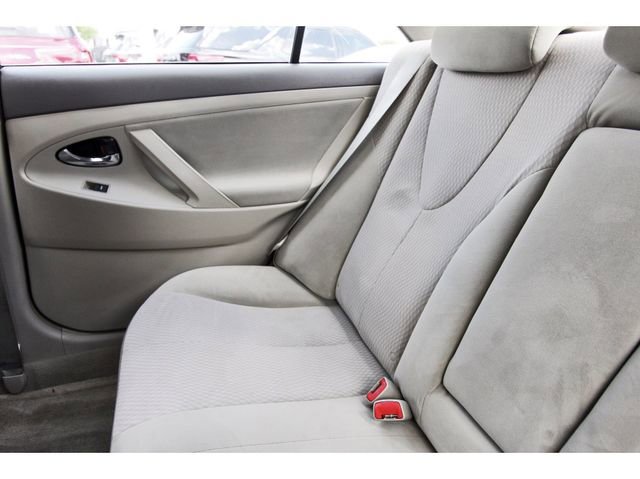 Used 2010 Toyota Camry image 11