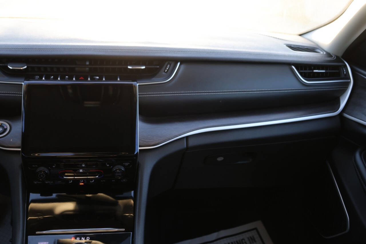 Used 2021 Jeep Grand Cherokee L Limited image 26