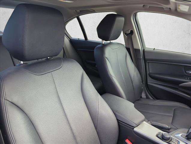 Used 2018 BMW 320i Sedan w/ Convenience Package image 27