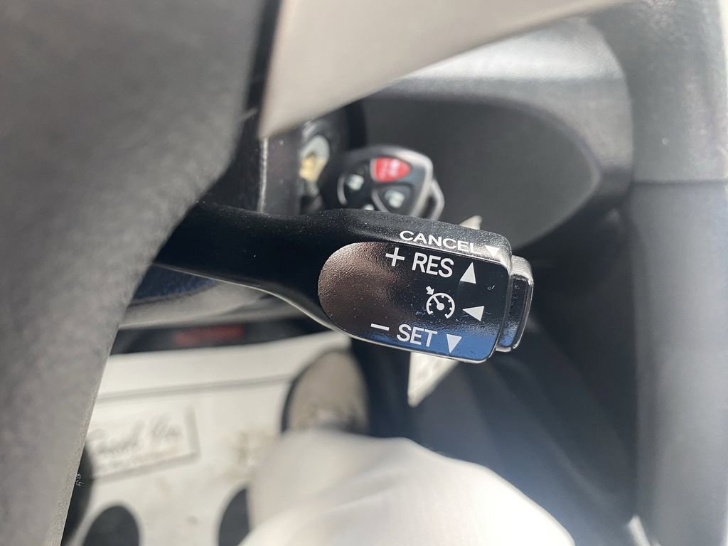 Used 2011 Toyota Camry SE w/ SE Extra-Value Pkg #1 FWD image 16