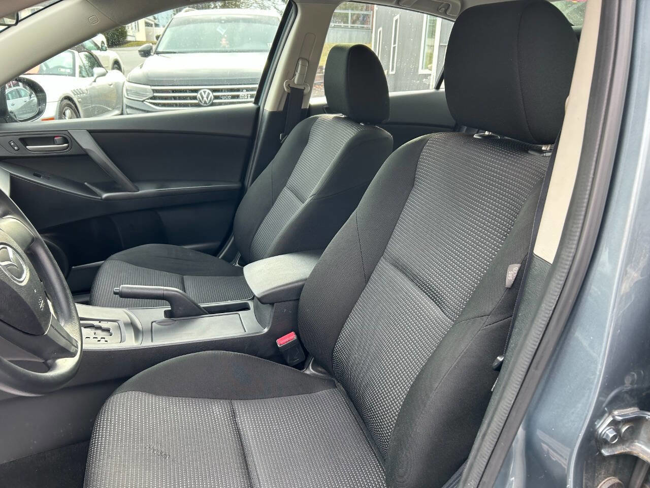 Used 2012 MAZDA MAZDA3 i Sport image 15