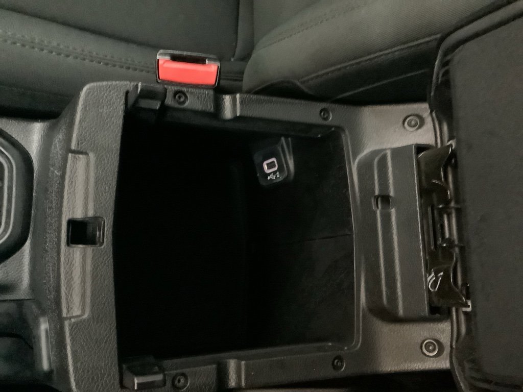 Used 2023 Jeep Wrangler Sport S image 24