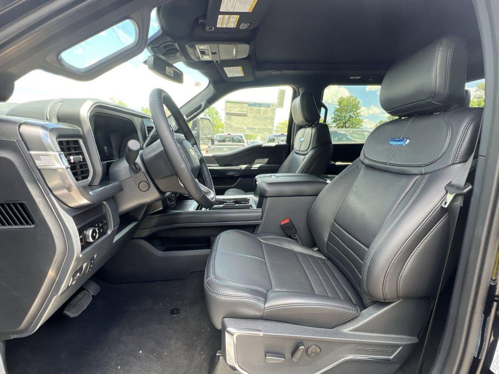 New 2025 Ford F350 Platinum image 13