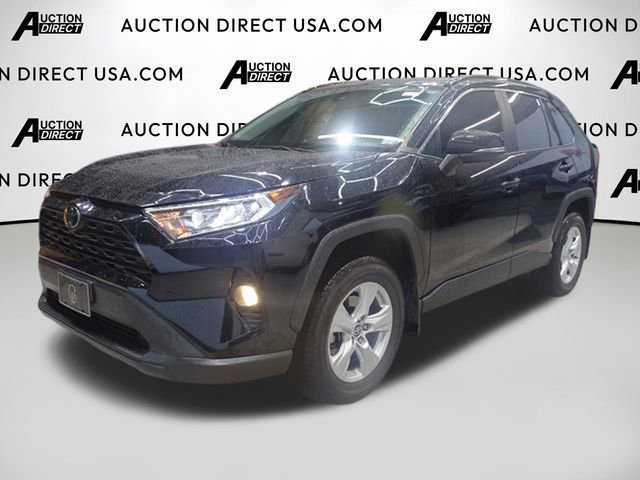 Used 2021 Toyota RAV4 XLE image 1