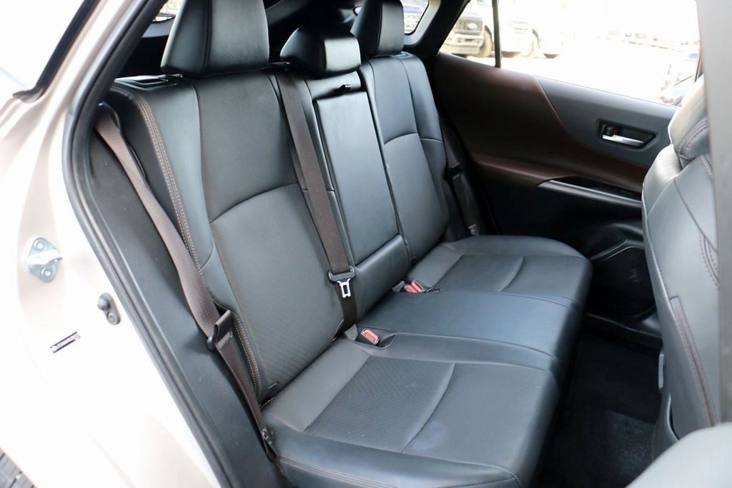 Used 2021 Toyota Venza Limited image 34