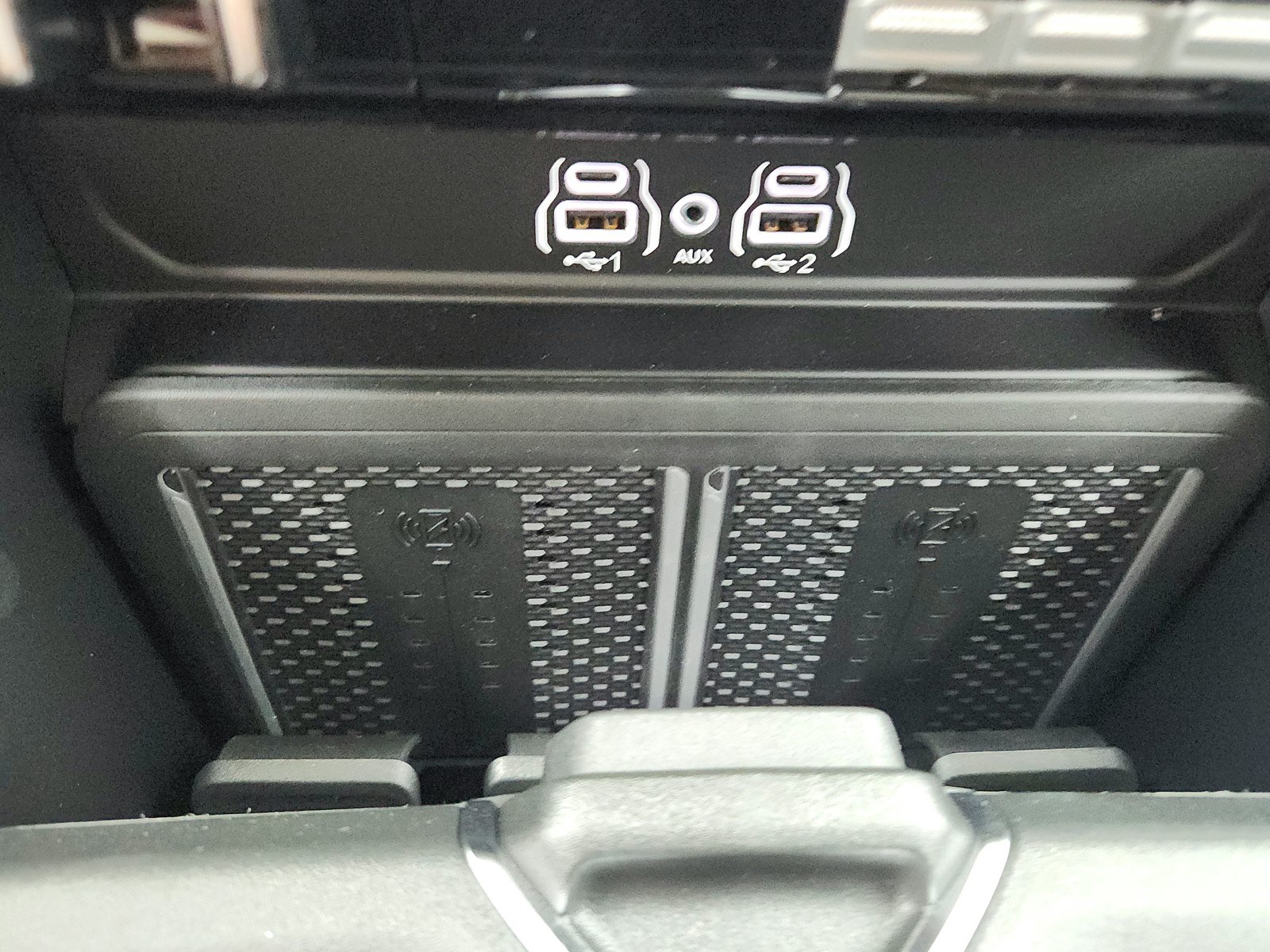 New 2026 RAM 3500 Laramie AWD/4WD image 34