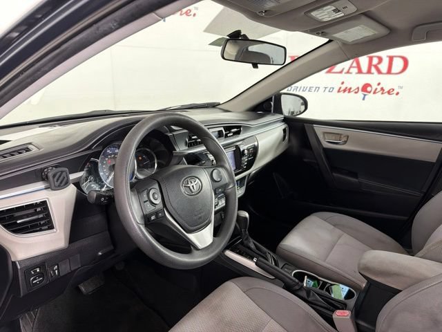 Used 2015 Toyota Corolla LE FWD image 12