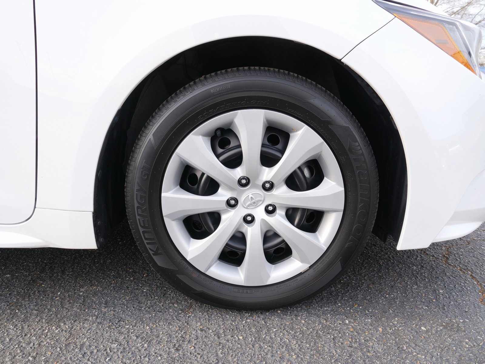 Used 2023 Toyota Corolla LE image 11