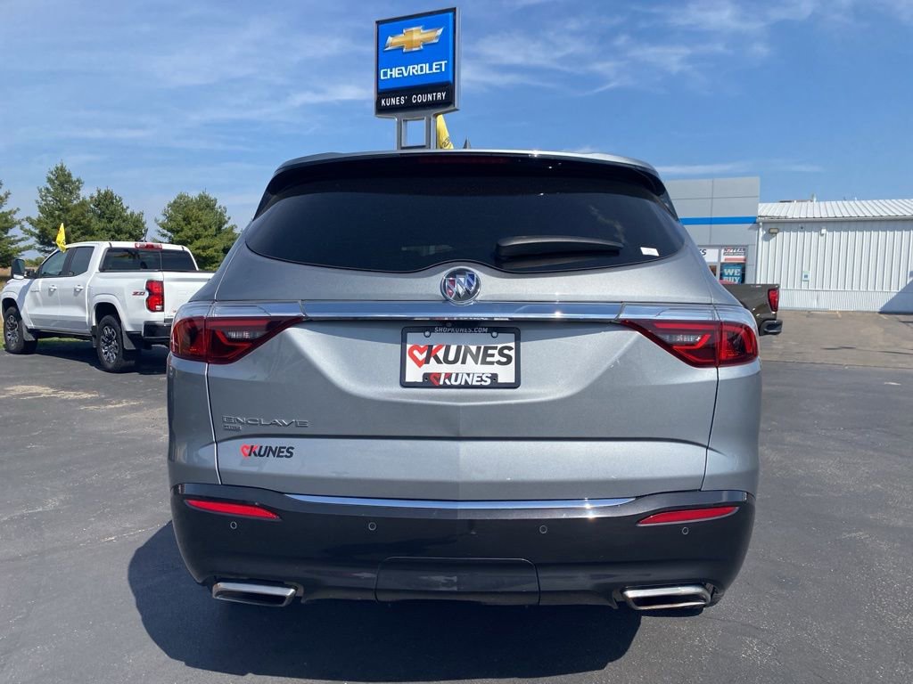 Used 2024 Buick Enclave Premium image 9