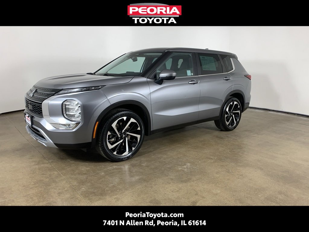 Used 2023 Mitsubishi Outlander SE