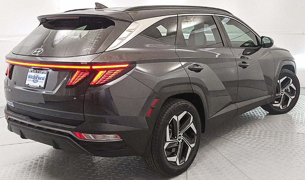 Used 2022 Hyundai Tucson SEL w/ Convenience Package FWD image 3