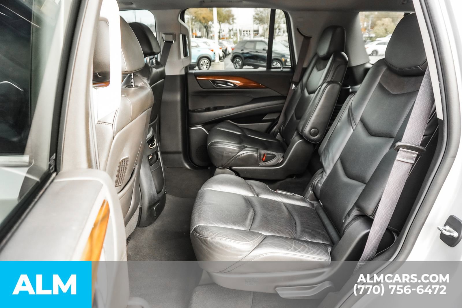 Used 2016 Cadillac Escalade Luxury image 23