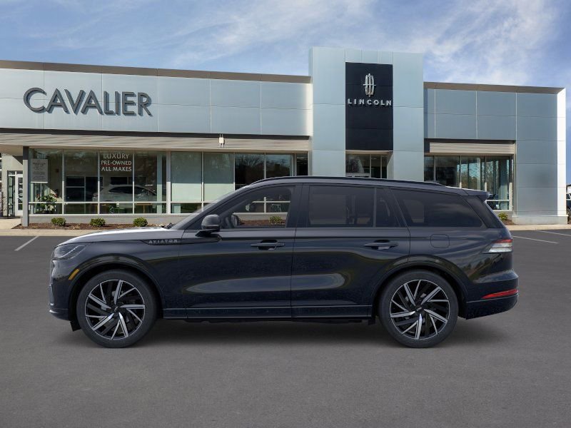 New 2026 Lincoln Aviator Black Label AWD/4WD image 3
