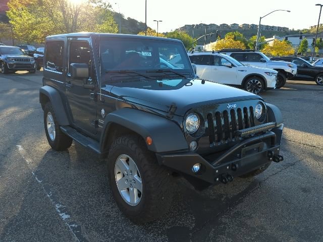 Used 2018 Jeep Wrangler Sport AWD/4WD image 2