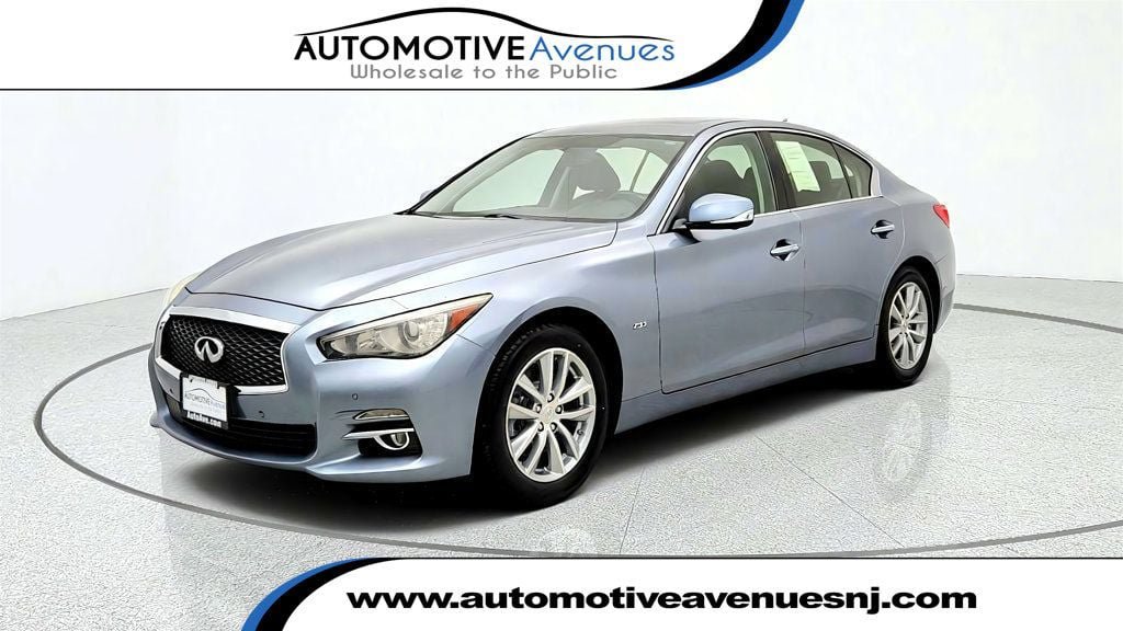 Used 2017 INFINITI Q50 Premium w/ 2.0T Premium Plus Package RWD image 1