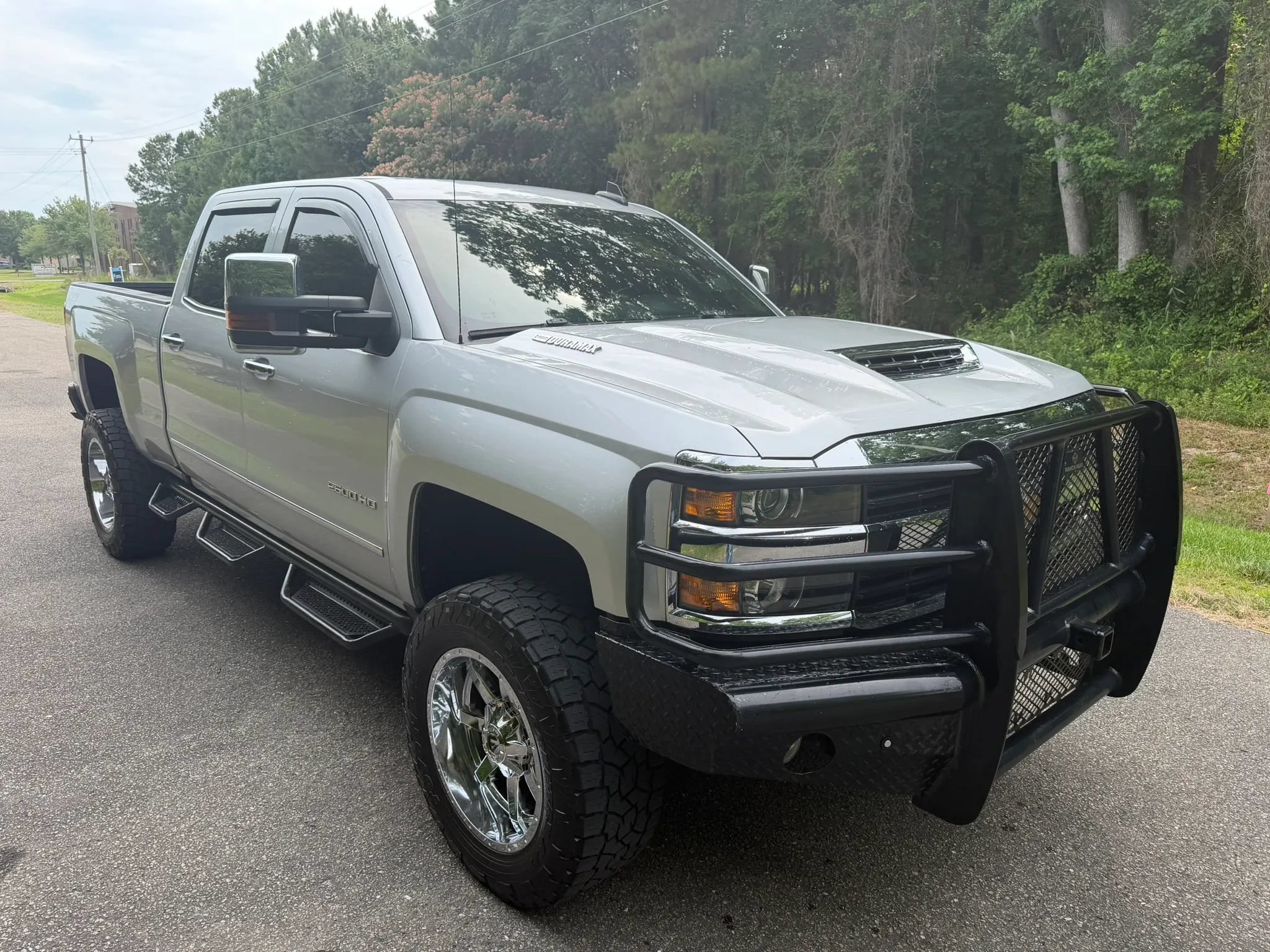 Used 2017 Chevrolet Silverado 2500 LTZ w/ Duramax Plus Package AWD/4WD image 4