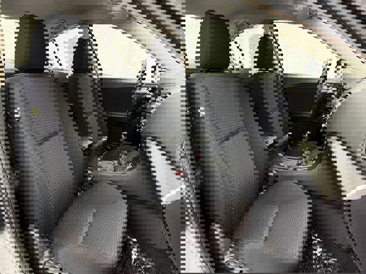 Used 2012 MAZDA MAZDA3 i Touring image 18