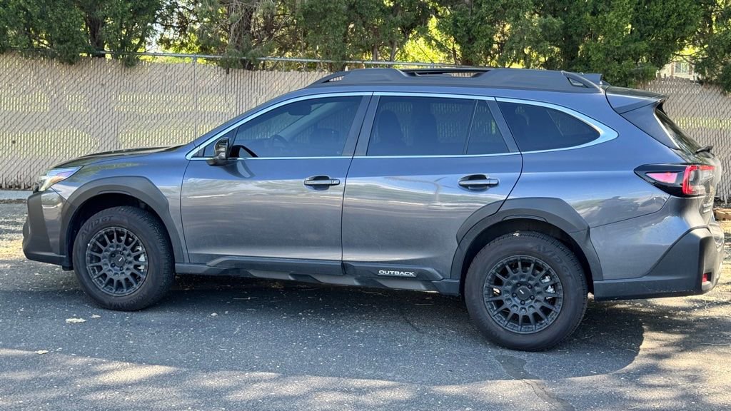 Used 2025 Subaru Outback Premium AWD/4WD image 5