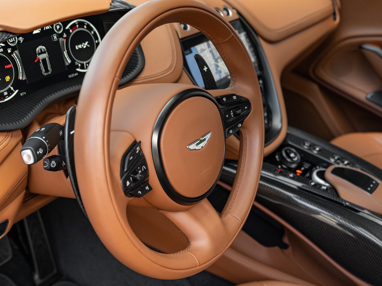 Used 2023 Aston Martin DBX 707 image 33
