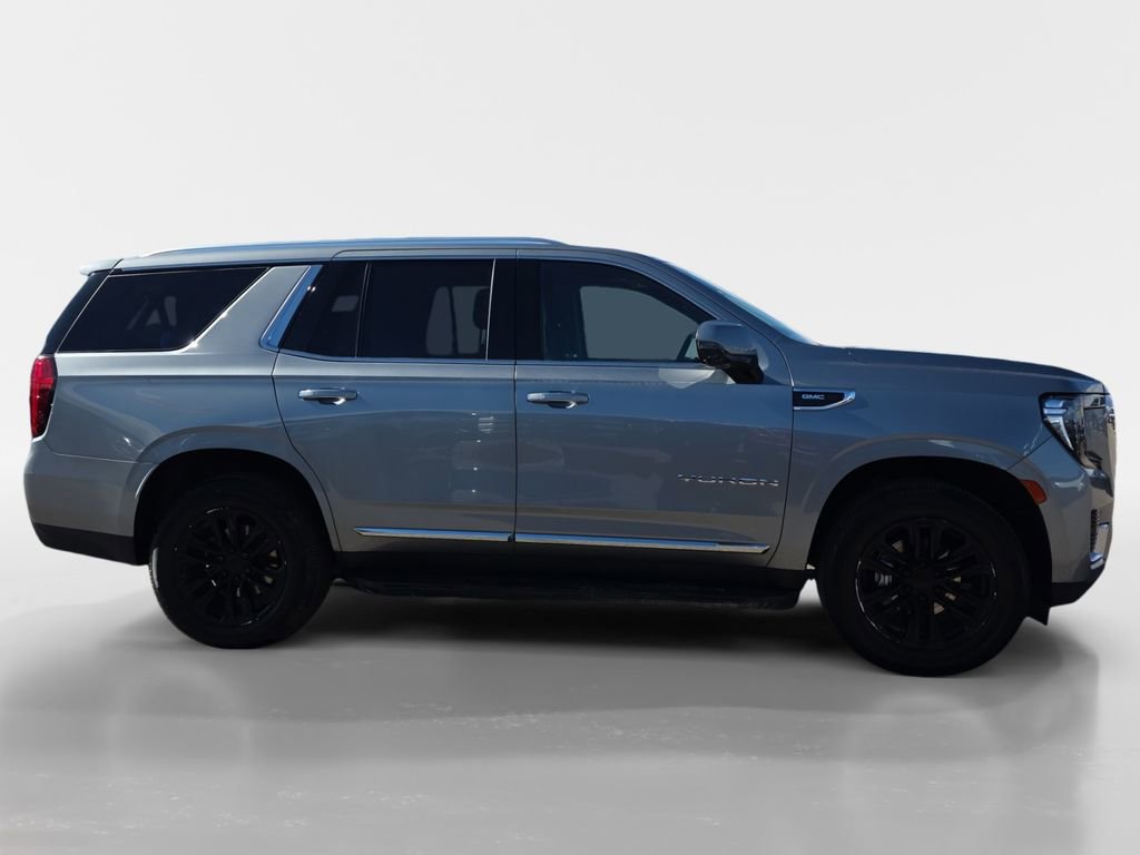 Used 2023 GMC Yukon SLT w/ SLT Luxury Package image 7