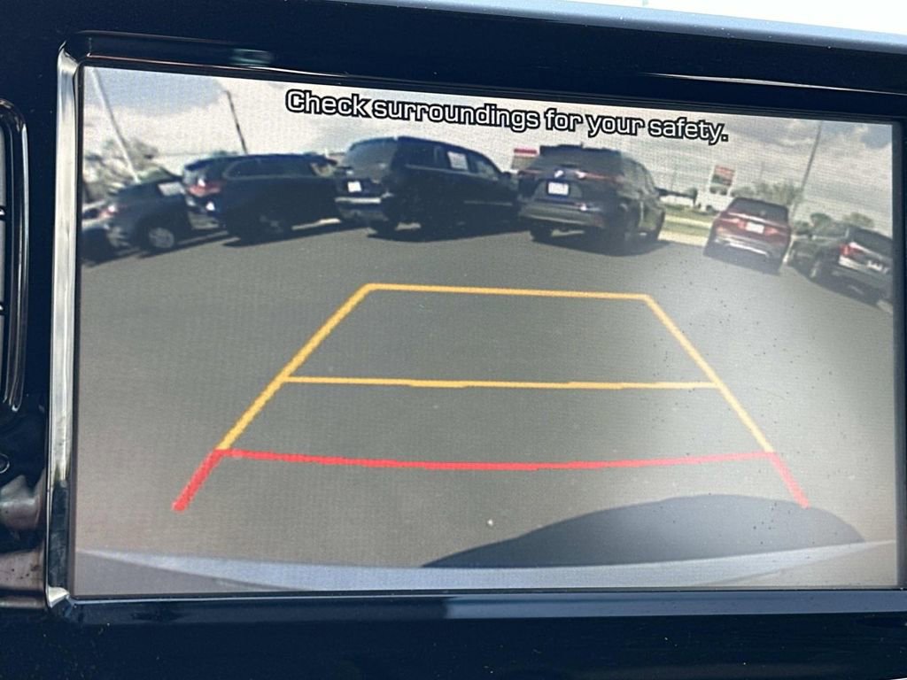 Used 2019 Hyundai Elantra GT FWD image 27