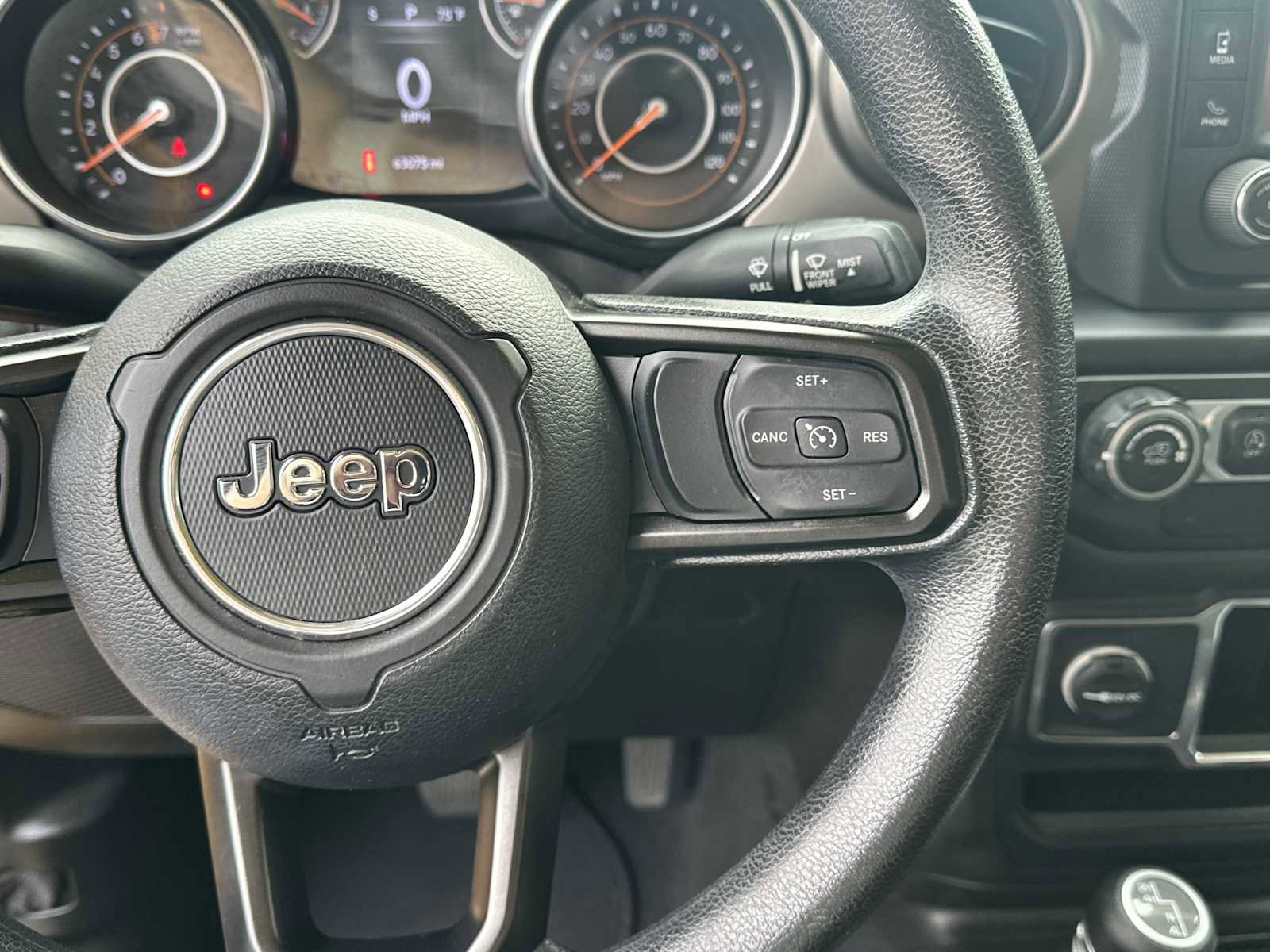 Used 2019 Jeep Wrangler Sport image 15