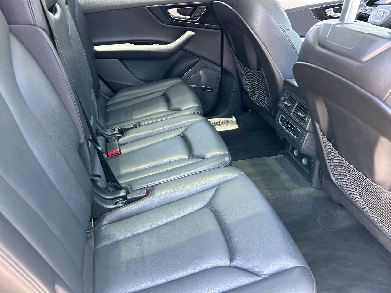Used 2019 Audi Q7 3.0T Premium Plus AWD/4WD image 14