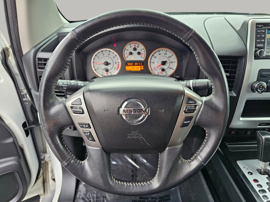Used 2015 Nissan Titan PRO-4X image 5
