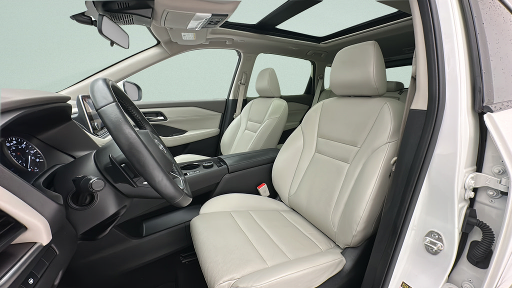 Used 2023 Nissan Rogue SV w/ SV Premium B Package AWD/4WD image 13