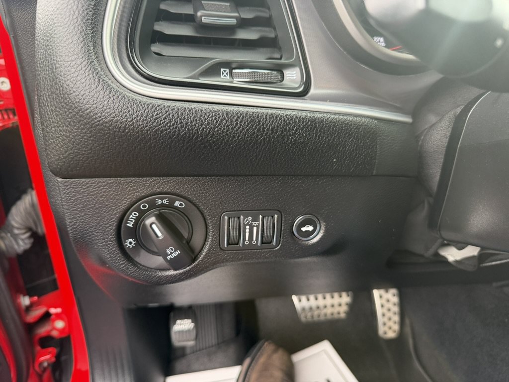 Used 2019 Dodge Challenger SXT w/ Plus Package AWD/4WD image 27