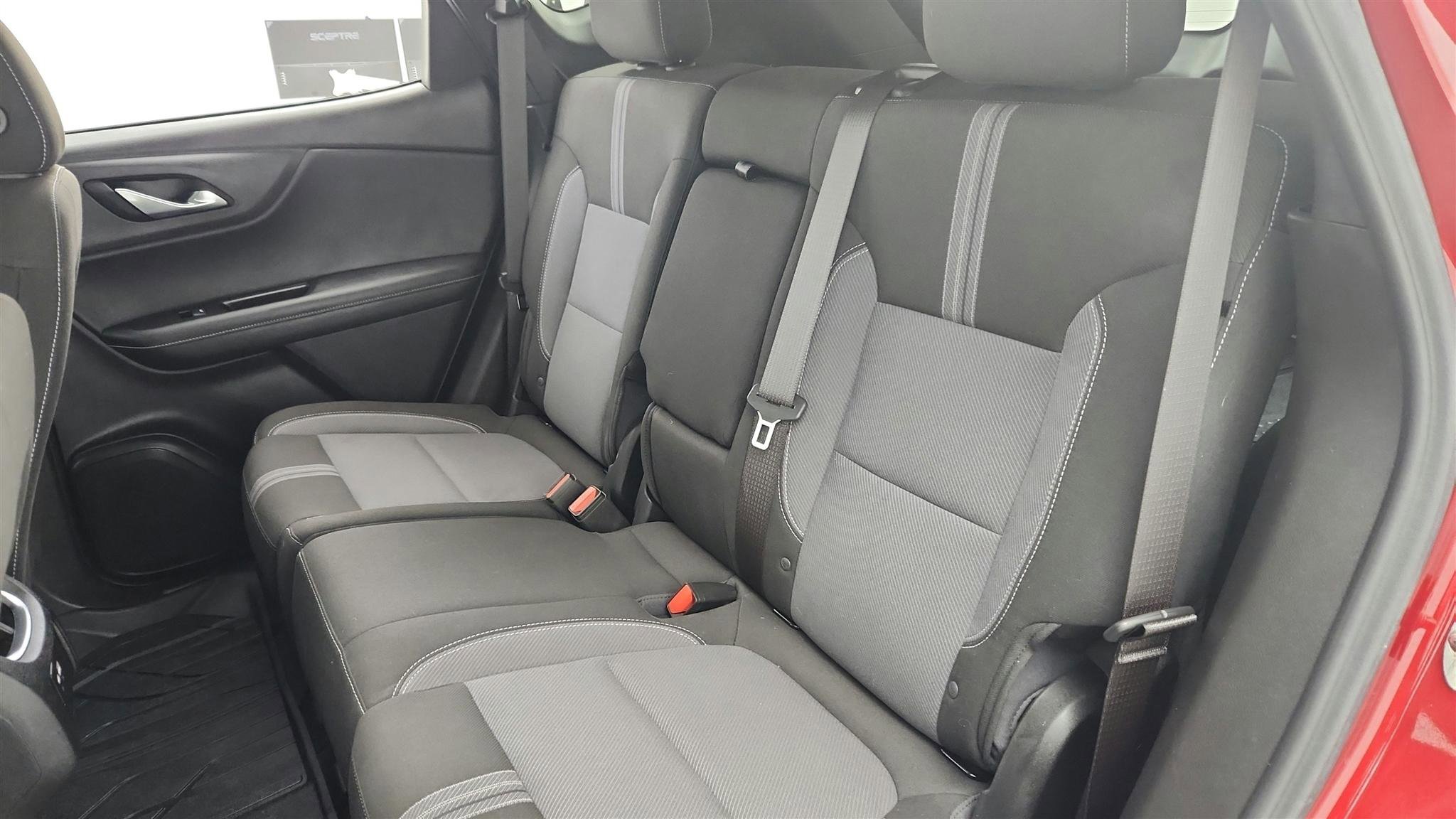 Used 2024 Chevrolet Blazer LT w/ Convenience Package FWD image 33