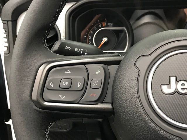 New 2025 Jeep Gladiator Willys image 11