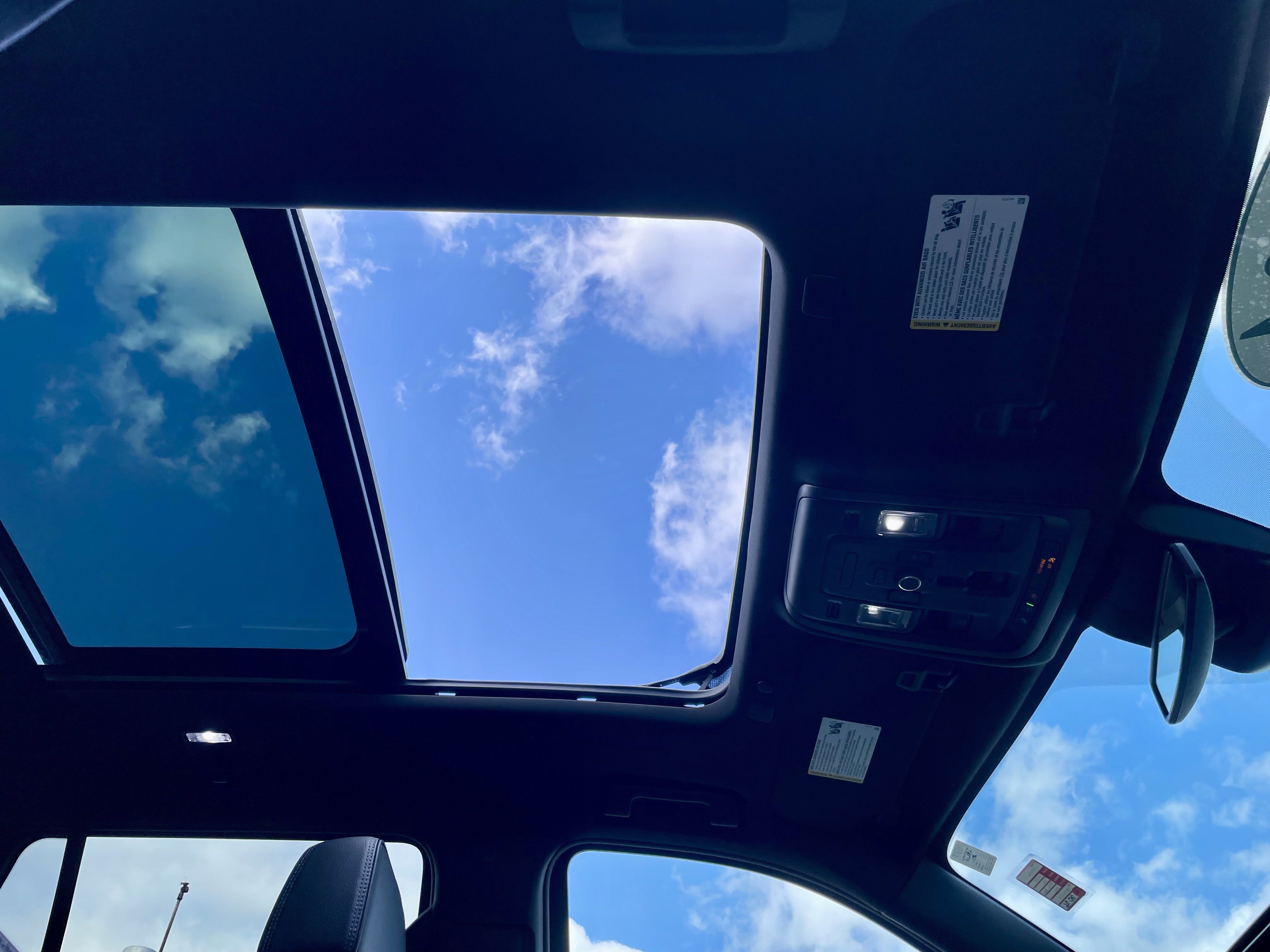 Used 2024 GMC Yukon Denali image 17