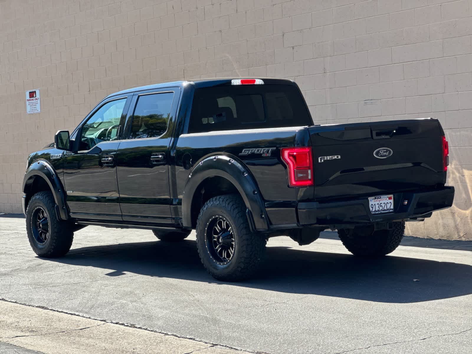 Used 2016 Ford F150 Lariat w/ Equipment Group 502A Luxury AWD/4WD image 6