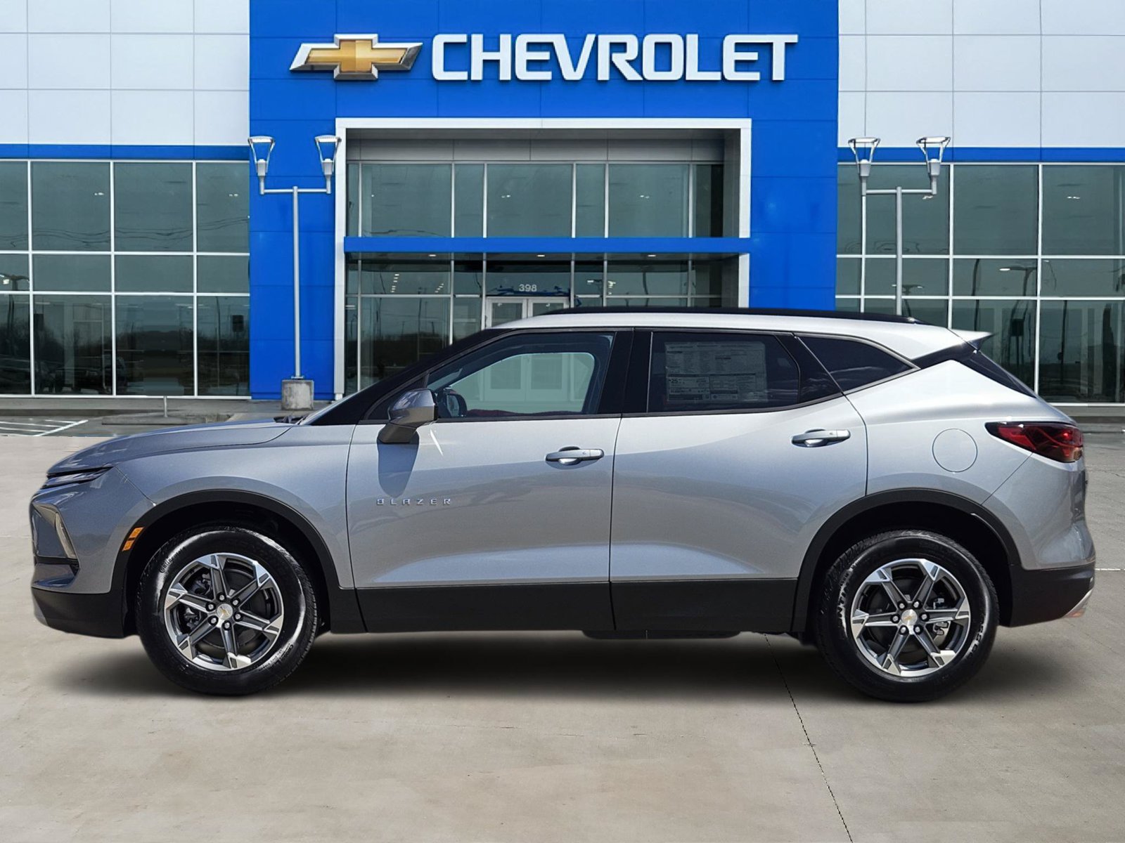 New 2026 Chevrolet Blazer LT w/ Convenience Package FWD image 3