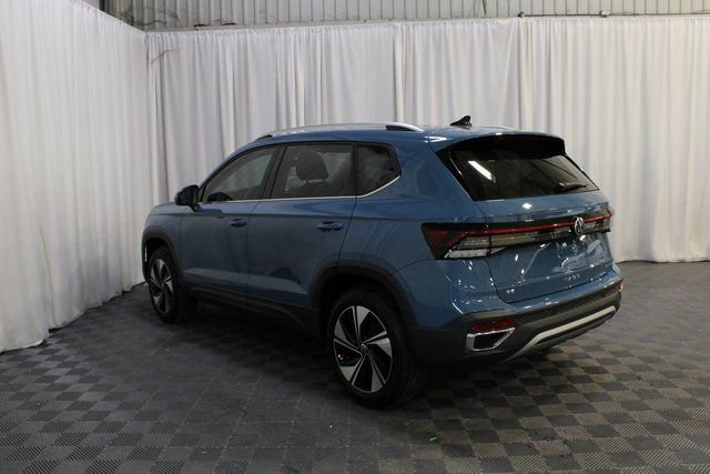 New 2026 Volkswagen Taos SE AWD/4WD image 20
