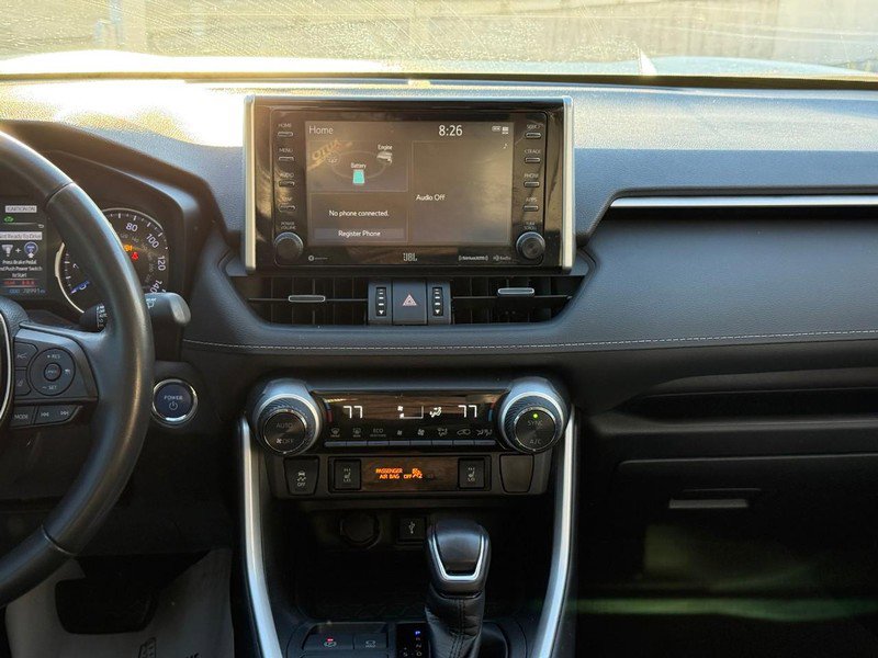 Used 2021 Toyota RAV4 XLE Premium image 16