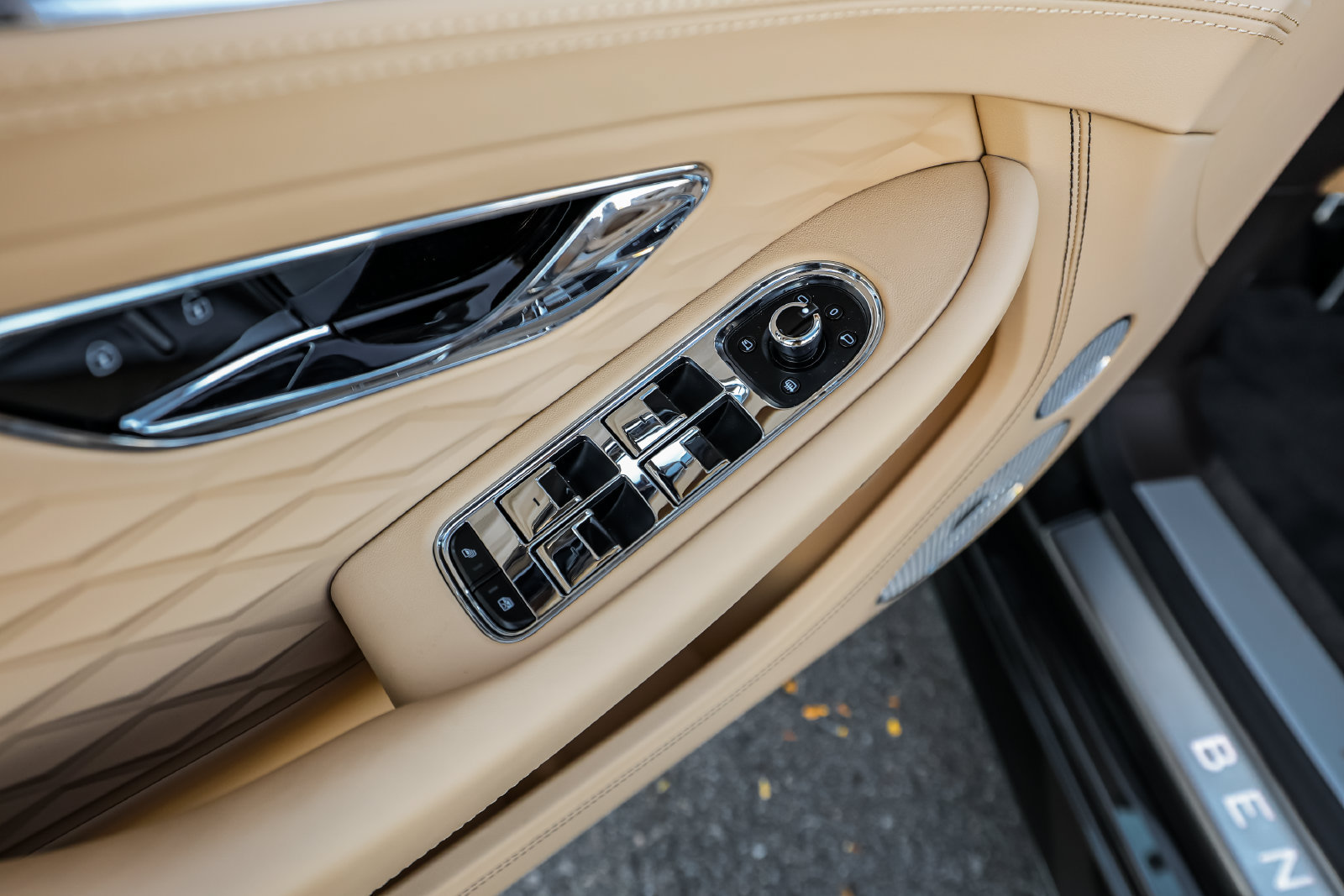 Certified 2025 Bentley Continental GT Speed AWD/4WD image 24