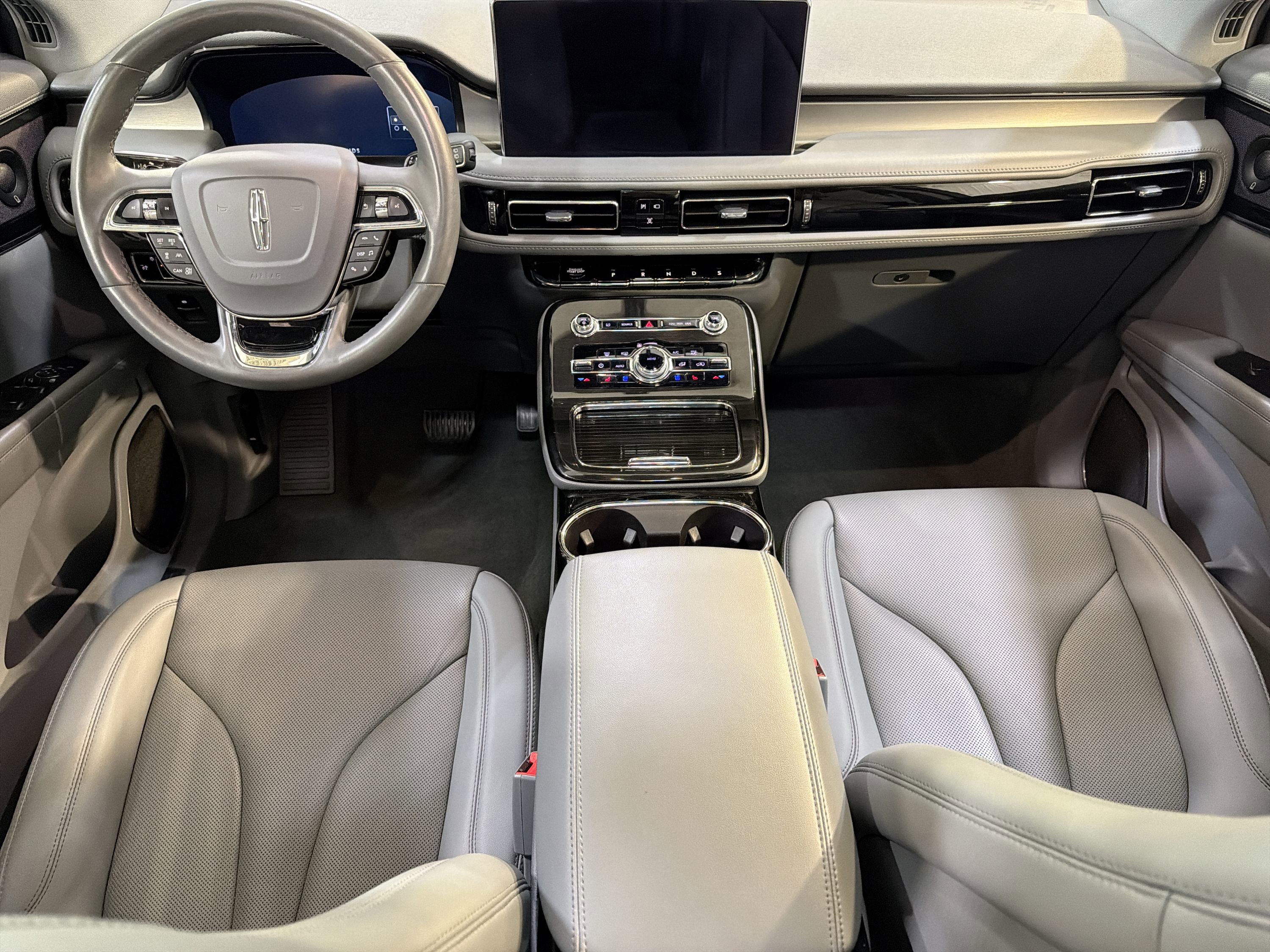 Used 2023 Lincoln Nautilus Reserve w/ Equipment Group 201A AWD/4WD image 22